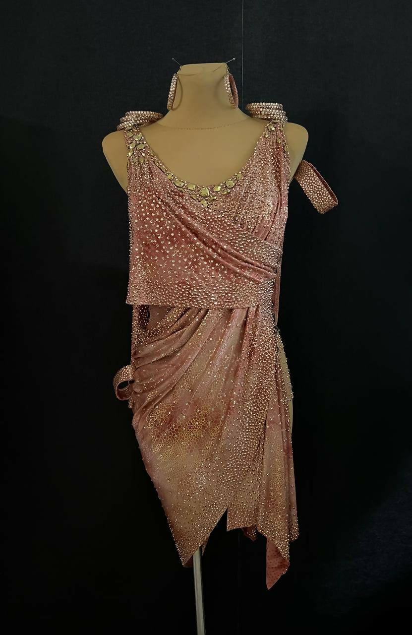 New Latina dress_ The Golden Rose