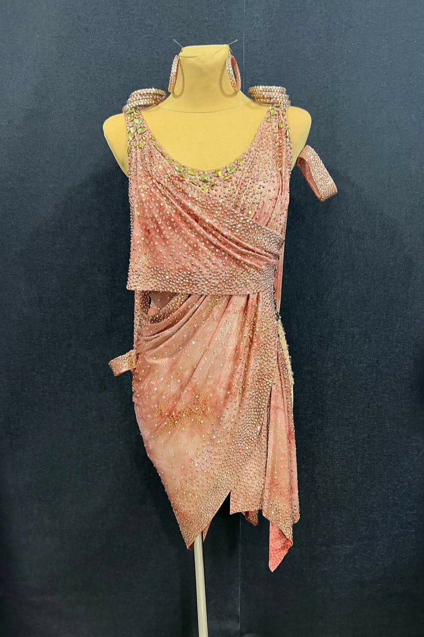 New Latina dress_ The Golden Rose