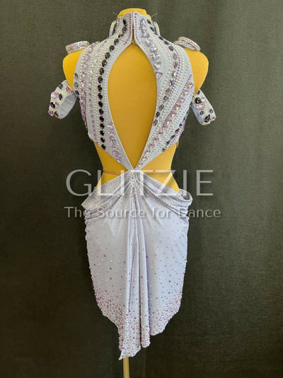 photo_5456307525373782640_y