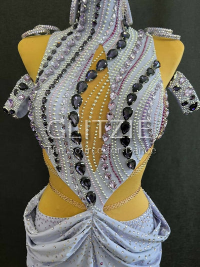 photo_5456307525373782641_y