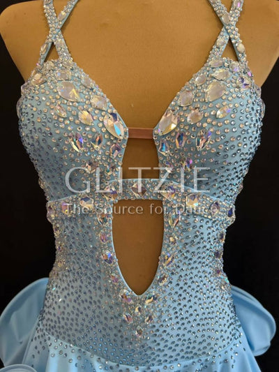 photo_5226559515573483003_y