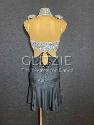 photo_5213371281620203103_y