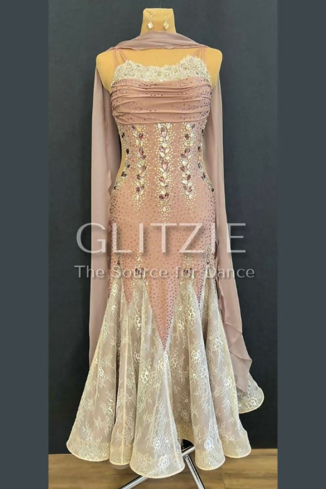 Royal Chantilly 1 2x3