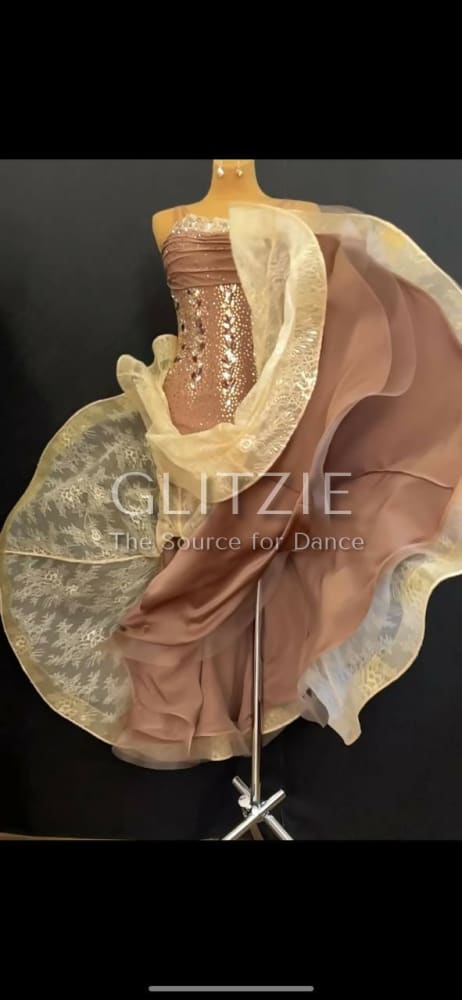 photo_5440625513149365910_y