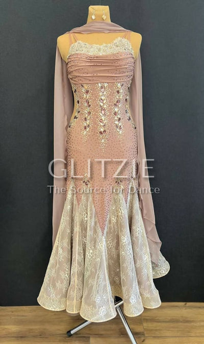 photo_5440625513149365916_y