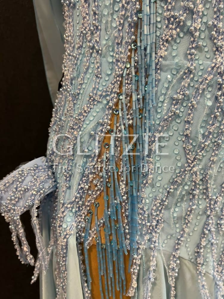 photo_5213426304446232730_y