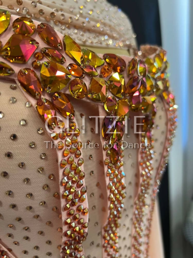 photo_5303026542080816918_y