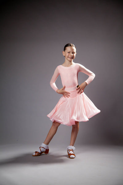 Juvenile dress Mila in Sugar Pink color